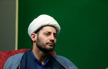 واکنش چهره نزدیک به قالیباف به تحلیل های لاریجانی / مصاحبه او را گوش کنید، تا سیاست بیاموزید