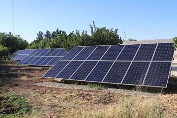 واگذاری ۳۲۰هکتار زمین برای احداث نیروگاه خورشیدی در بویین زهرا