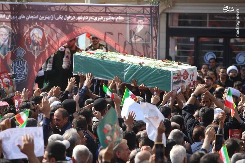 وداع باشکوه دزفول با سردار رشید؛ پیکر فرزند مقاومت در آغوش خاک وطن آرام گرفت