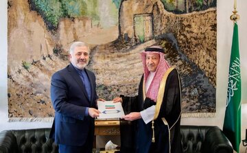 پیام عراقچی به وزیر خارجه عربستان سعودی