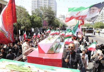 پیکر مطهر ۴ شهید جنایت رژیم صهیونی در مشهد تشییع شد