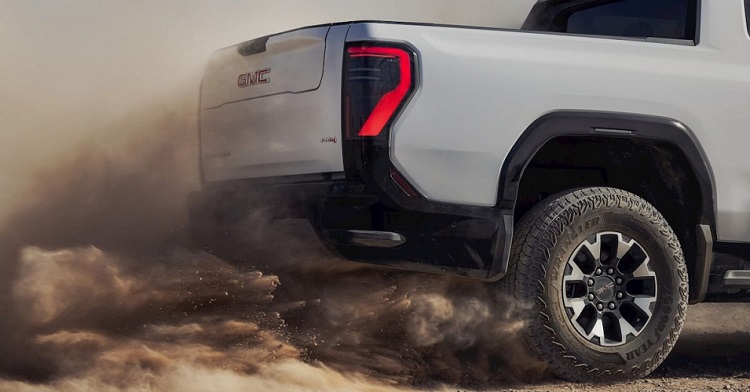 کاهش چشمگیر قیمت GMC Sierra EV؛ نسخه ۲۰۲۶ با امکانات بیشتر و هزینه کمتر