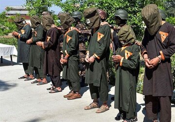 یک تروریست متواری‌شده/ او را شناسایی کنید + تصویر