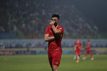 یک پرسپولیسی زیر ذرهبین استقلال