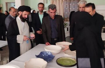 ۲۵ هنرستان در سمنان به مرحله تولید رسیدند/ هدف ما رساندن سهم هنرستان‌ها به ۵۲ درصد در مهارت آموزی در مهر ۱۴۰۴ است