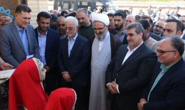 افتتاح پروژه خانه فرهنگ زاوقان به همراه ۱۱ پروژه شهرداری سمنان توسط وزیر کشور