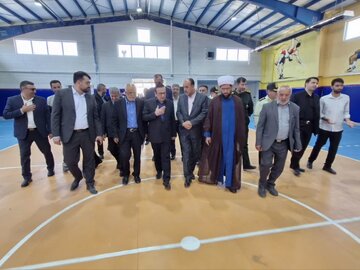 افتتاح پروژه‌های ورزشی و عمرانی در تاکستان