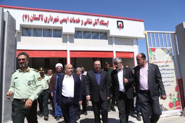 افتتاح پروژه‌های ورزشی و عمرانی در تاکستان