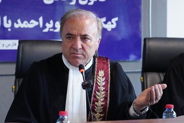 وکالت بازار و تجارت نیست؛ استقلال وکیل اساس عدالت است