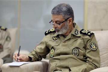 پیام رئیس ستاد کل نیروهای مسلح به فرمانده قرارگاه پدافند هوایی کشور