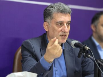 کشاورزان برنج خود را برداشت کنند