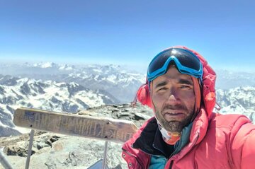 کوهنورد اردبیلی موفق به دریافت نشان جهانی پلنگ برفی شد