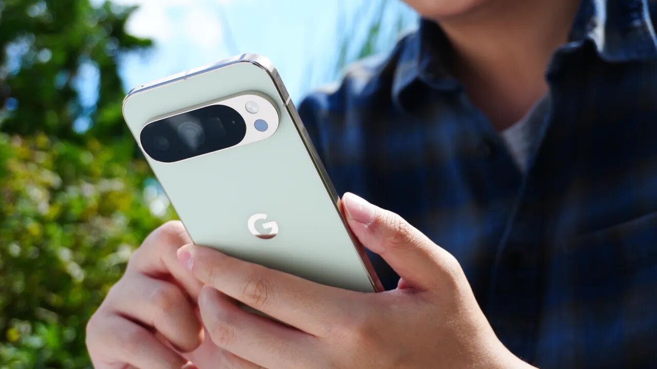 «آیفون ۱۷ پرو مکس» یا «گوگل پیکسل ۱۰ پرو ایکسال»؛ کدام یک پیروز میدان است؟