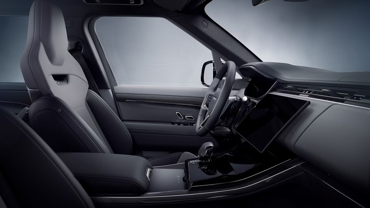 از رولزرویس تا مرسدسبنز و لکسوس | رقابت لوکسترینها برای جلب توجه