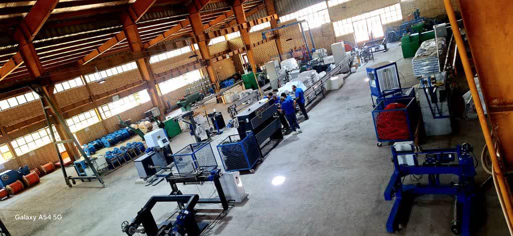 از سیمی سرد تا صنعتی گرم/ «از سیم و نان» تا «راسیم و سمنان»