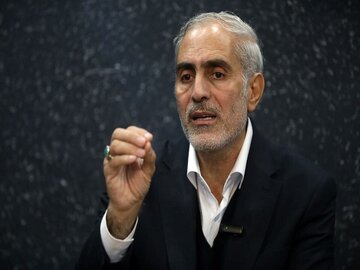 انتقاد نماینده مردم کرمانشاه از بدعهدی غرب و تاکید بر مقاومت و اتحاد داخلی