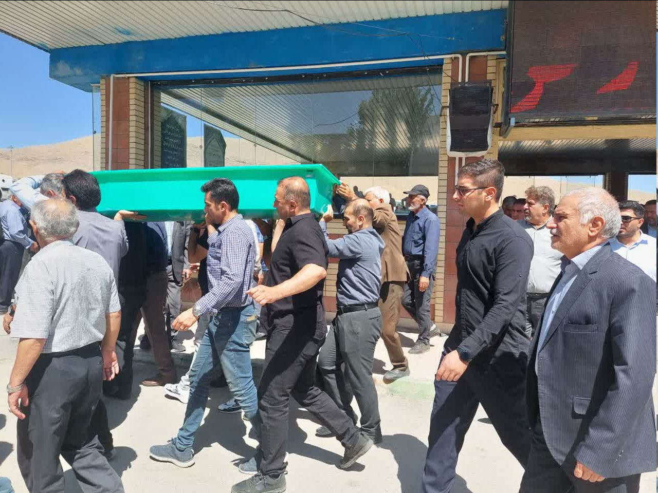 بدرقه‌ای باشکوه برای ستاره فرهنگ و رسانه چهارمحال وبختیاری