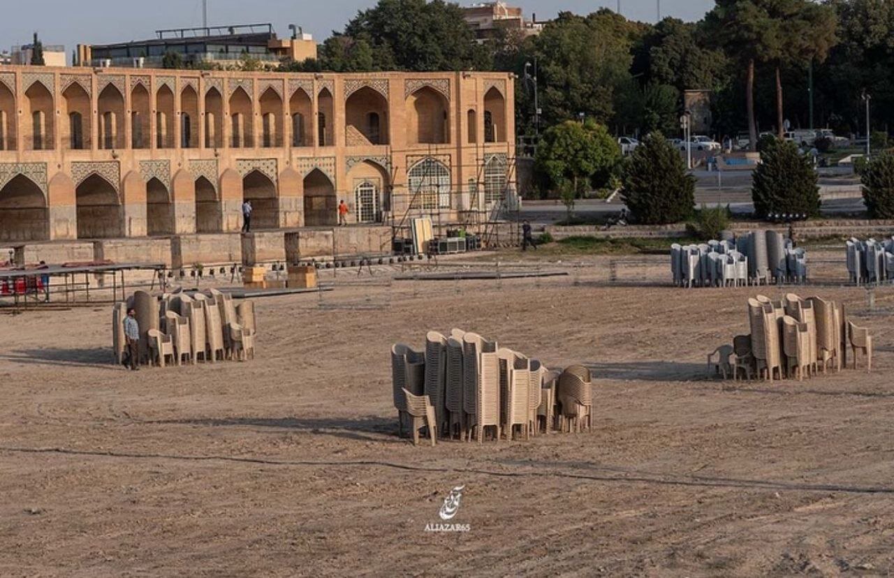 برگزاری کنسرت در بستر زایندهرود/مگر خشکاندن زایندهرود کار کوچکی است؟ باید جشن بگیرند/ خانم شینا انصاری در بهترین حالت تکرار خانم ابتکار است