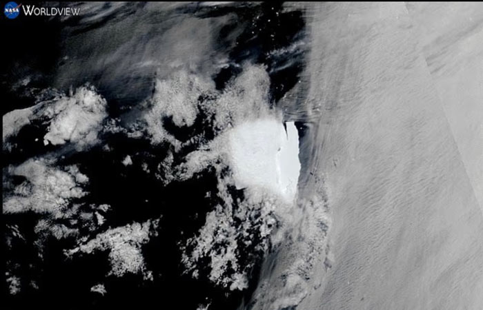 بزرگترین کوه یخ جهان در حال فروپاشی است