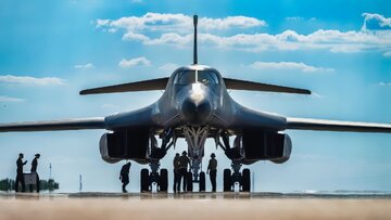 بمبافکن B-1B پیامی برای نیروی هوایی آمریکا دارد
