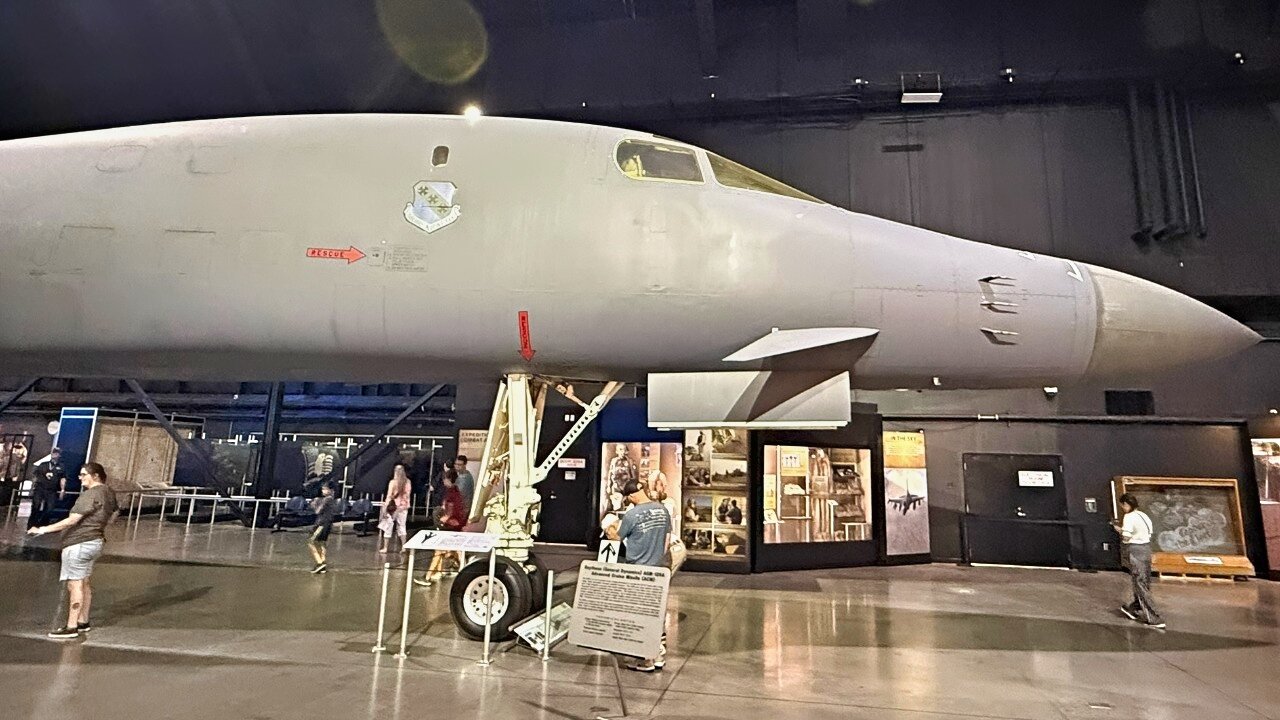 بمبافکن B-1B پیامی برای نیروی هوایی آمریکا دارد