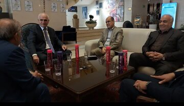 تأکید استاندار گیلان بر تسریع تکمیل راه‌آهن رشت- آستارا