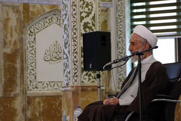 تصاویری از کلاس درس اخلاق کاظم صدیقی در حوزه علمیه ازگل