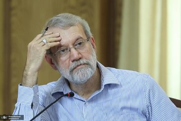 توئیت مهم علی لاریجانی به زبان انگلیسی؛ راه مذاکره با آمریکا بسته نیست/ ما به دنبال مذاکره‌ی عاقلانه هستیم اما آمریکا فقط حرف از مذاکره می‌زند