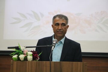 توسعه جامعه از مسیر مدرسه و دانش می‌گذرد