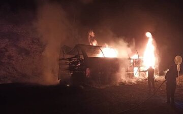 جزییات آتش سوزی اتوبوس مسافربری در جاده جیرفت