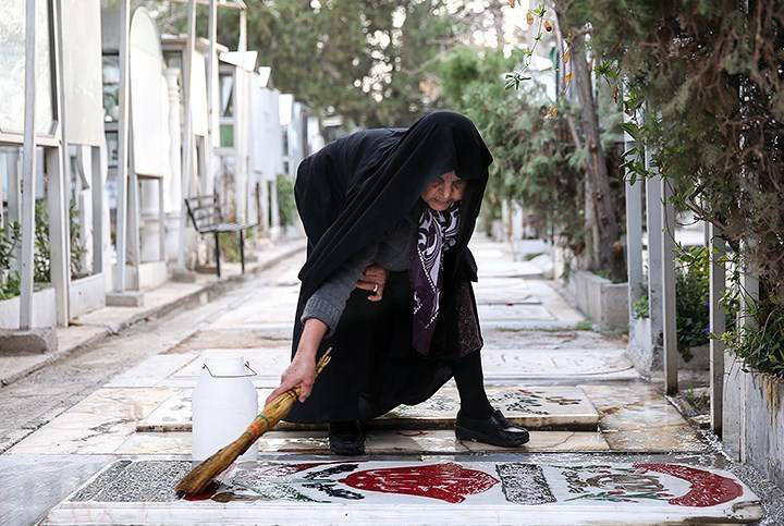 خانواده‌های شهدا، ستون‌های استوار انقلاب / ازدواج ۱۱۰ زوج جوان در سایه نام شهیدان / دکتر انوشه: شهدا معماران انسان‌سازی‌اند
