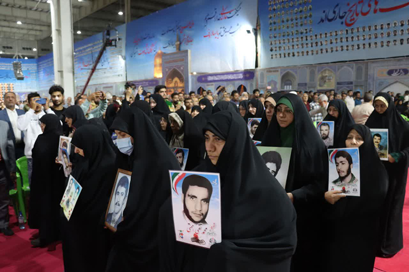 خانواده‌های شهدا، ستون‌های استوار انقلاب / ازدواج ۱۱۰ زوج جوان در سایه نام شهیدان / دکتر انوشه: شهدا معماران انسان‌سازی‌اند