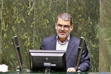 خبر یک نماینده از فشار به نمایندگان برای بازپسگیری درخواست تحقیق و تفحص از بنیاد مسکن/ درخواست بابت چه بوده است؟