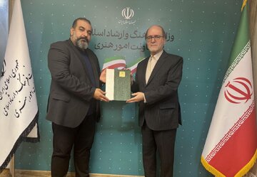 دبیر چهلوچهارمین جشنواره بینالمللی تئاتر فجر، معرفی شد