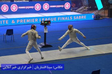 درخشش بانوان شمشیرباز خراسان رضوی با کسب مقام سوم تیمی کشور