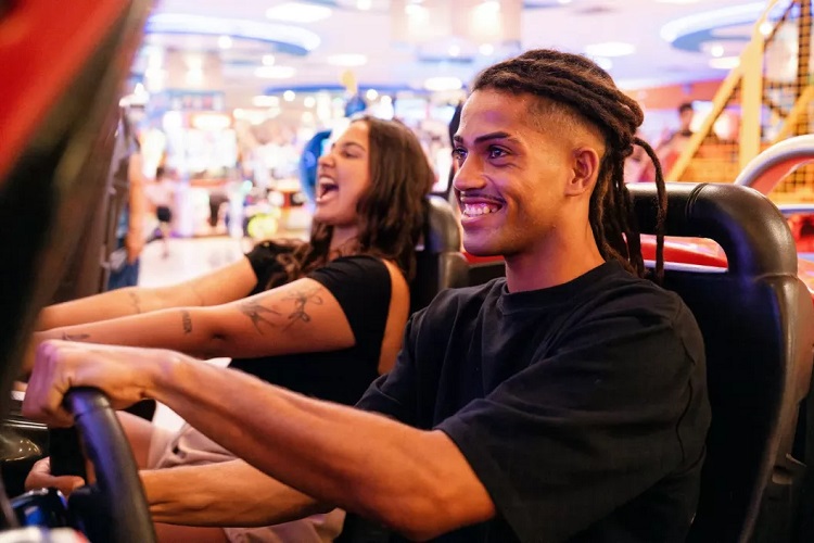 دستیار هوش مصنوعی فیس‌بوک؛ همراهی تازه برای یافتن نیمه‌ گمشده