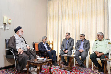 دیدار مدیرکل میراث‌فرهنگی اصفهان با امام جمعه موقت شهر