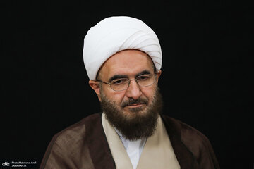رئیس شورای سیاست گذاری ائمه جمعه: میتوان شهید چمران را بنیان گذار بسیج مردمی دانست/ شهید چمران در درگیریهای غرب کشور از تجربیات لبنان استفاده کرد
