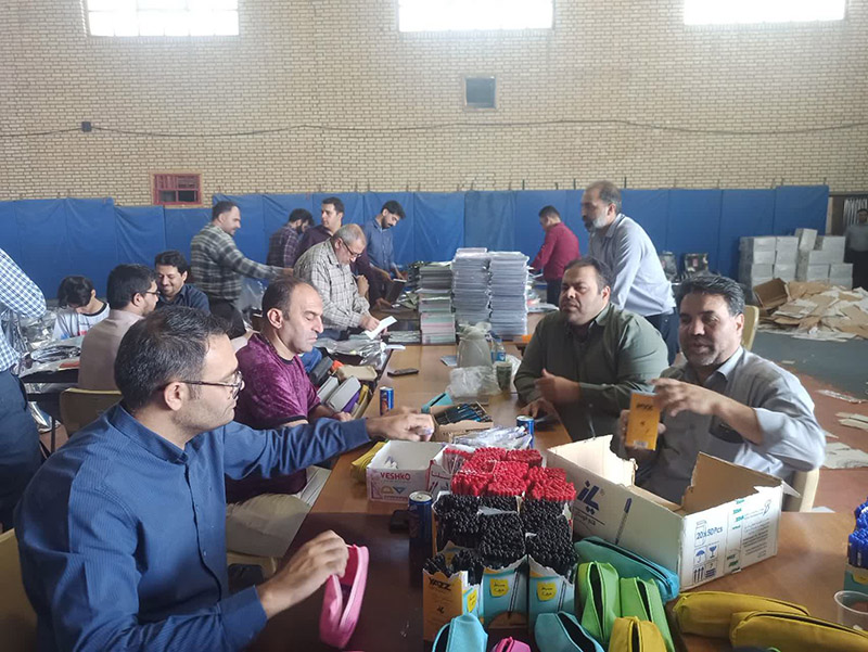 رزمایش بزرگ تأمین و توزیع نوشت‌افزار و لوازم تحصیلی برای بیش از ۷ هزار دانش‌آموز و دانشجوی سمنان