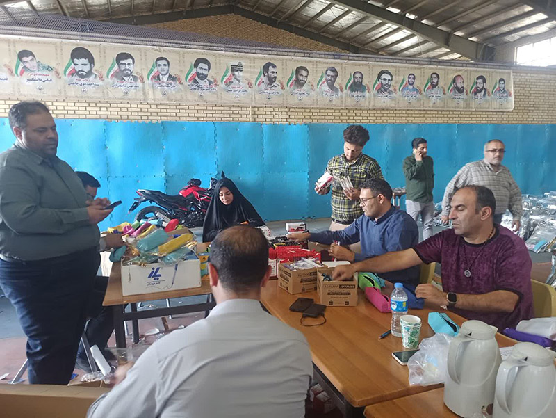 رزمایش بزرگ تأمین و توزیع نوشت‌افزار و لوازم تحصیلی برای بیش از ۷ هزار دانش‌آموز و دانشجوی سمنان