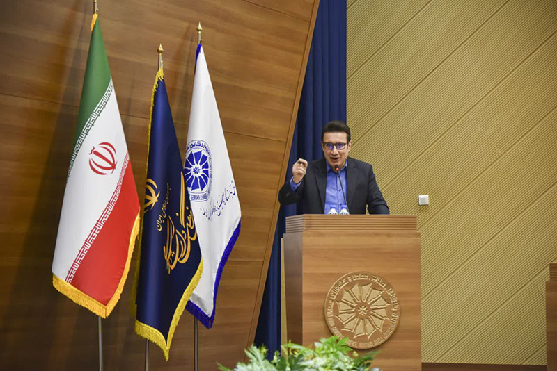 رسانه‌ها بازوی توسعه استان هستند/ضرورت ایجاد تلویزیون اینترنتی  برای رسانه‌های خصوصی و رفع دغدغه‌های صنفی و معیشتی خبرنگاران