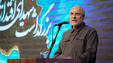 روایت قالیباف از مواجهه با دو شخصیت از بشار اسد طی ۱۲ سال/ شهید سلیمانی از اسد خواسته بود که کاخ را خالی کند و به نقطه دیگری برود که قبول نکرد