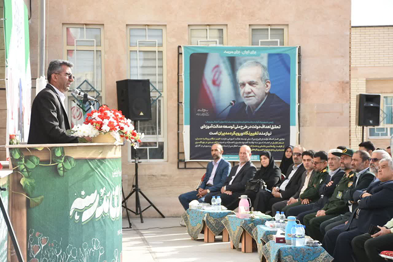 زنگ آغاز سال تحصیلی در سمنان؛ ۱۲۵ هزار دانش‌آموز در مسیر عدالت آموزشی و تربیتی