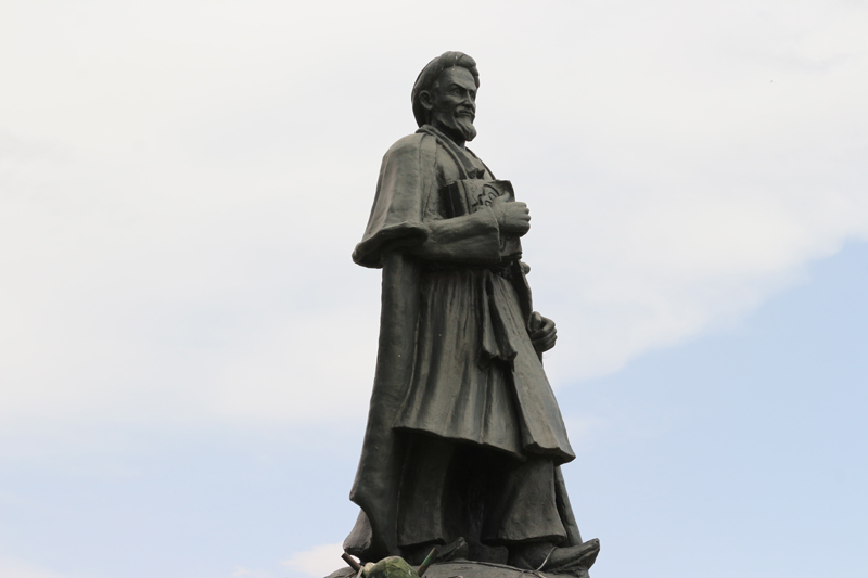 سمنان و فلکه‌هایی با هنرسازه‌های فرهنگی