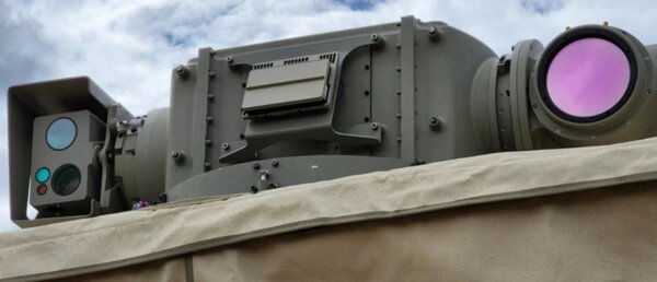 شلیک سلاح لیزری جدید به ۲۰۰ پهپاد فقط با توان ذخیره