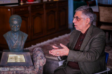 طعنه تند کرباسچی به حسین شریعتمداری؛ از خدا خواهیم توفیق ادب!