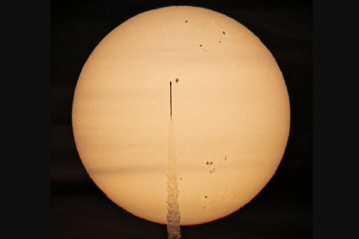 عکس یادگاری موشک با خورشید