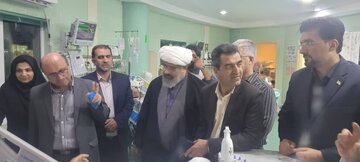 عیادت فرماندار و امام جمعه شهرستان لالی از مصدومان حادثه چری؛ قدردانی از تلاش‌های بی‌وقفه کادر درمان