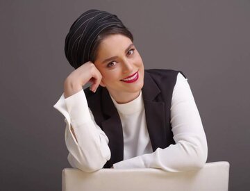 غزل شاکری: به خاطر زمزمه با مرغ سحر استاد شجریان توبیخ شدم/ مادرم مخالف بازیگری من بود