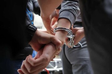 قاچاقچی سابقهدار در تهرانپارس غافلگیر شد